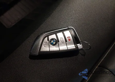 2020 BMW X7 xDrive40I z USA, uszkodzony, nr VIN 5UXCW2C00L9B44507